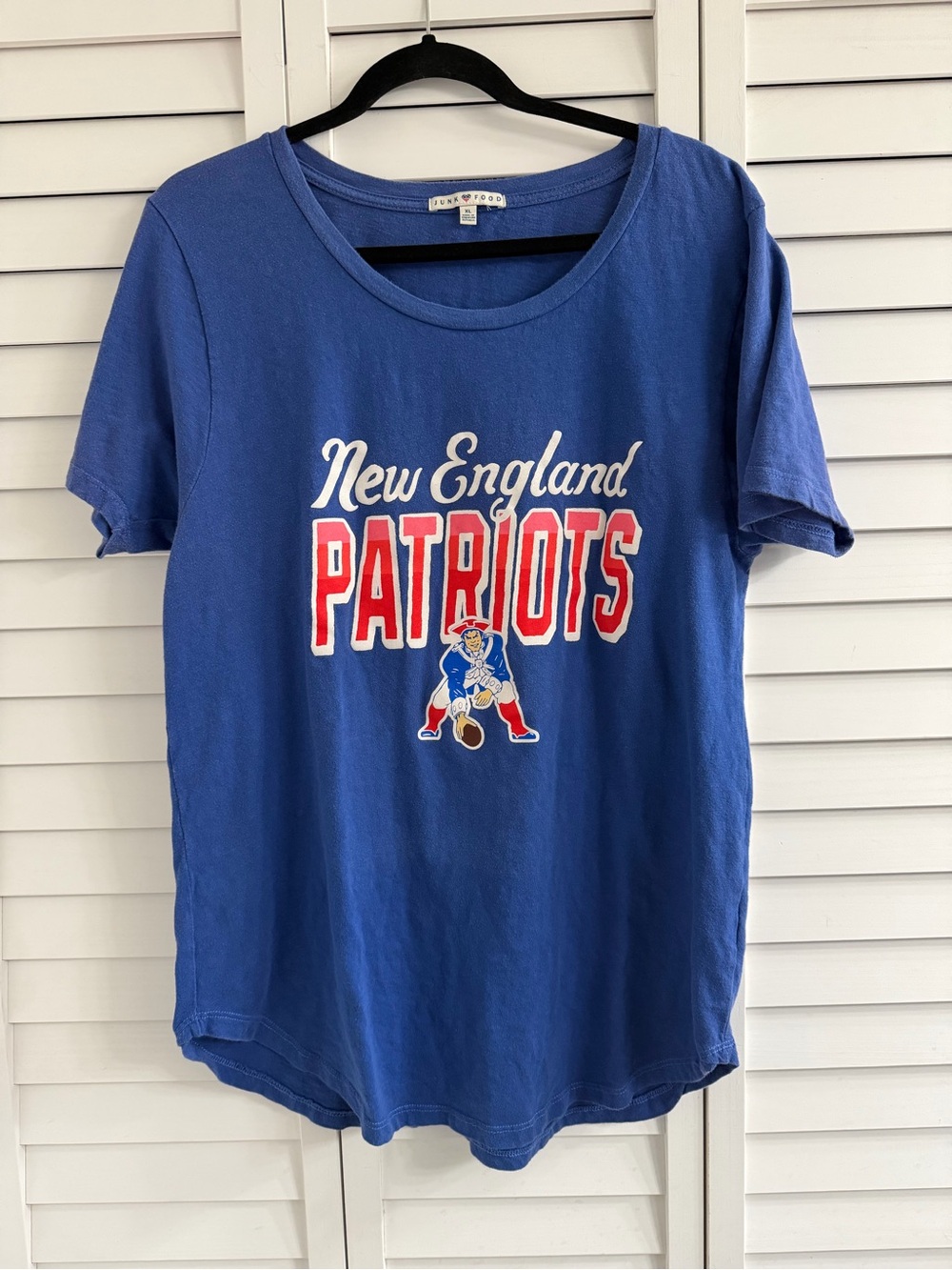 Women's Junk Food Clothing New England Patriots Short Sleeve Tee